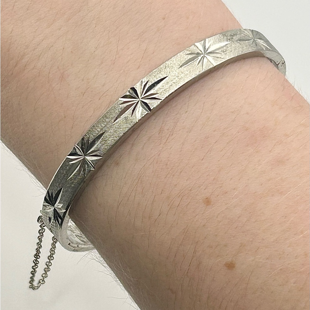 18k R.G.P Starburst Hinged Bracelet with Safety Chain